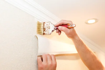 Pose de papier peint à la Réunion — revêtements muraux et toiles de verre